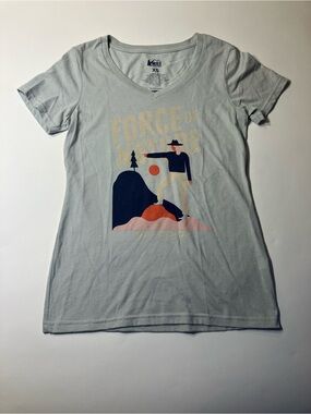 REI Light Gray Graphic V-Neck Short Sleeve Tee with Navy & Coral Print